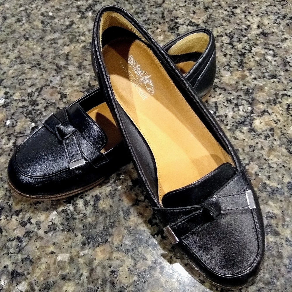 Black Bow Loafer EUC